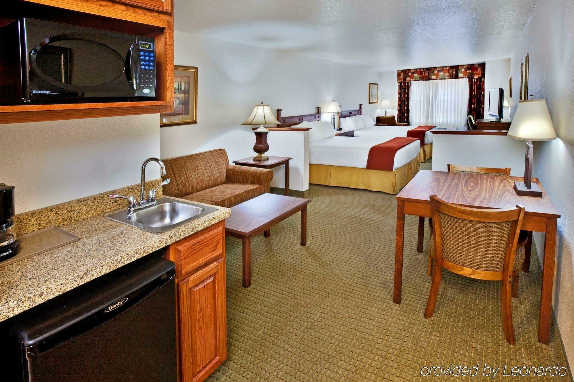 Holiday Inn Express & Suites Jacksonville By Ihg South Jacksonville Eksteriør bilde